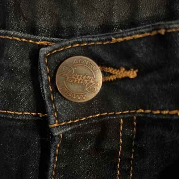 AMISU Jeans Dark Blue Wash Cuffed Stretch Shorts size EU 42 or Waist 32 - Picture 4 of 8